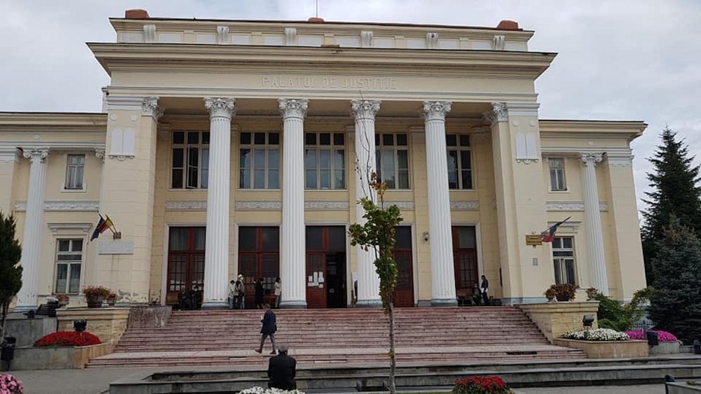 Judecător de la Tribunalul Vâlcea, acuzat de o grefieră că a agresat-o fizic și verbal. Sindicatul reacționează: „Grefierii nu sunt subordonați personali ai nimănui”