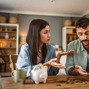 discuții despre bani  foto   Shutterstock jpg