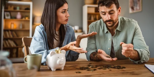 discuții despre bani  foto   Shutterstock jpg