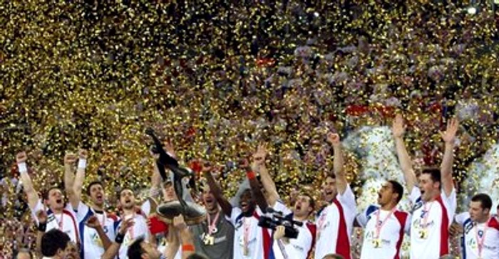 
    Anul trecut, Franţa sărbătorea titlul mondial (FOTO: EPA)  