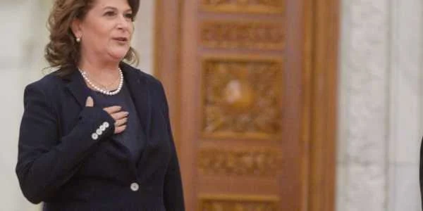 Rovana Plumb Parlamentul Romaniei FOTO Mediafax