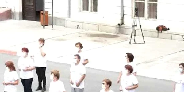 studenti varsta a treia flashmob jerusalema Galati