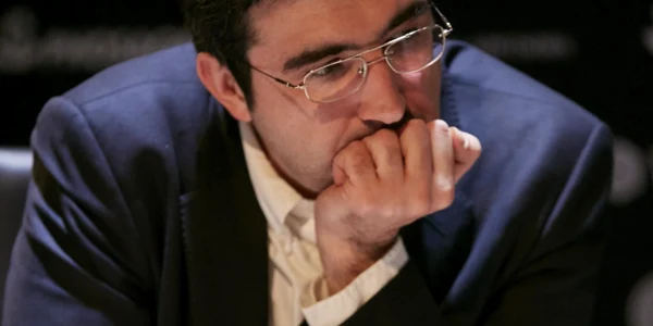 Vladimir Kramnik foto X @FIDE_chess