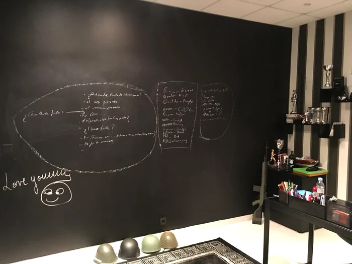 Aşa arată noua cameră a lui Ayan din vila de lux a mamei sale