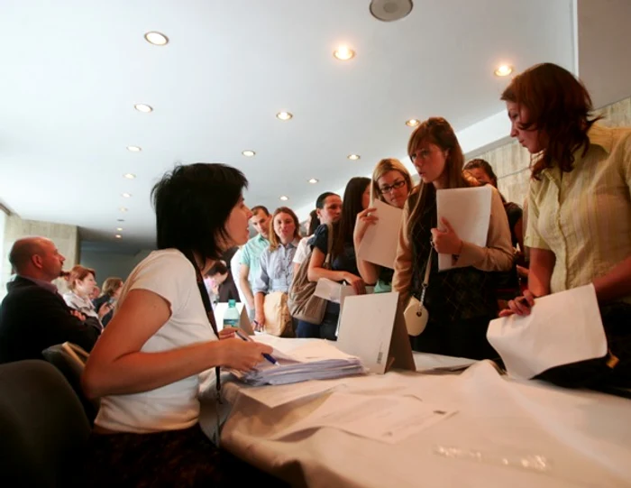 Angajatorii vor primi ajutor la plata salariilor