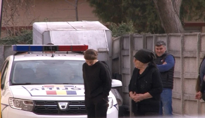 Familia unuia dintre cei doi decedaţi aşteaptă finalizarea operaţiunilor Poliţiei FOTO Adevărul