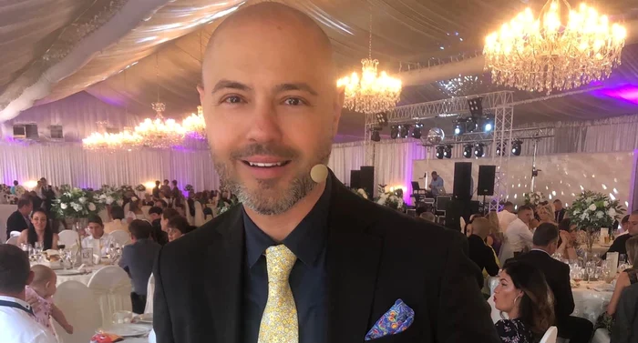 Mihai Mitoșeru merge la terasă să vadă meciul Foto: Instagram