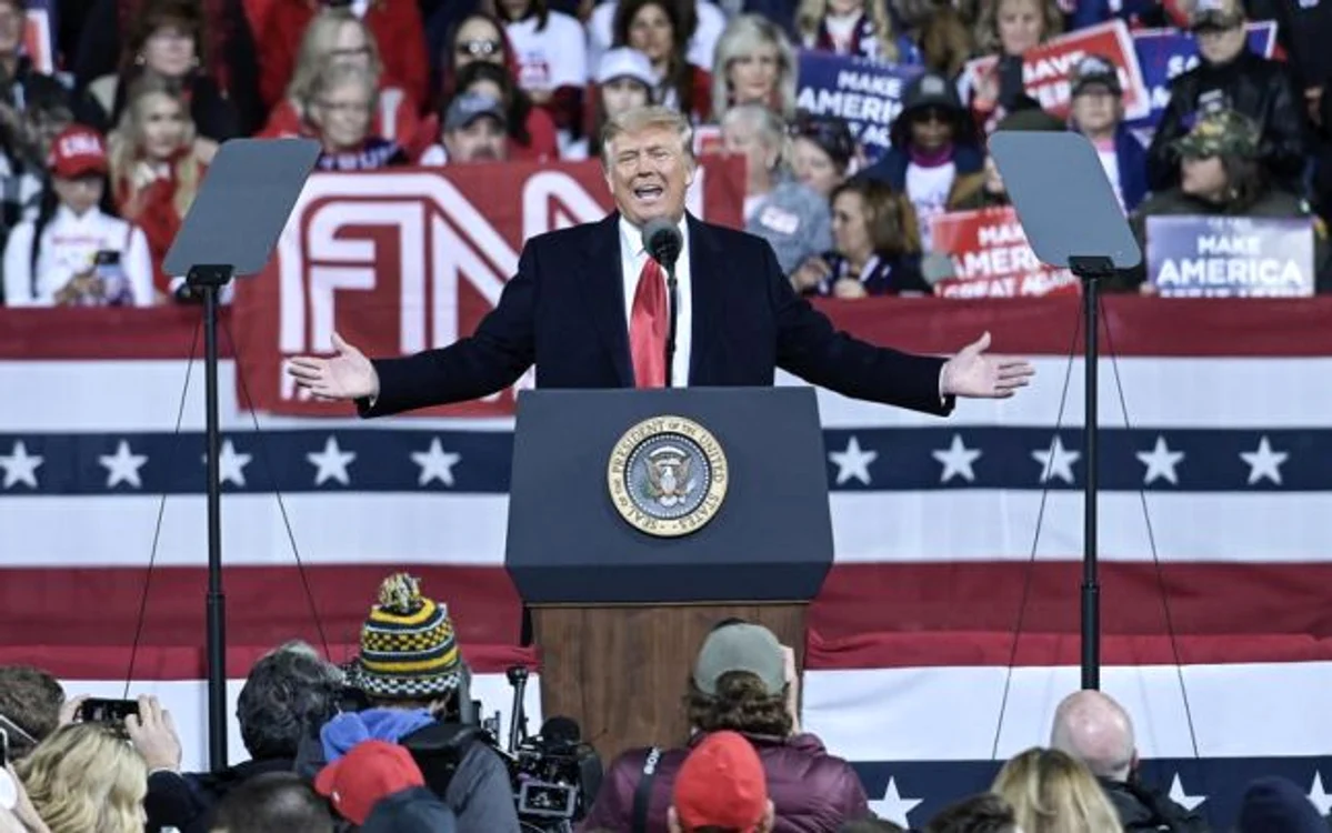 Donald Trump la primul său miting electoral după pierderea alegerilor prezidenţiale FOTO EPA-EFE