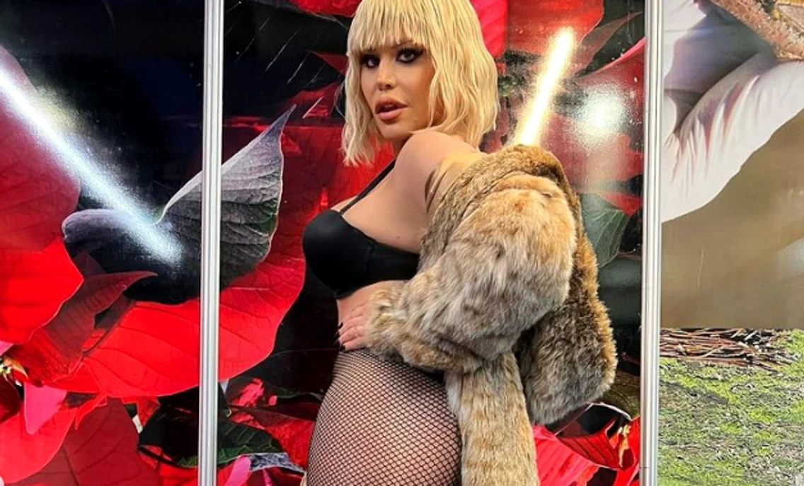 loredana groza png