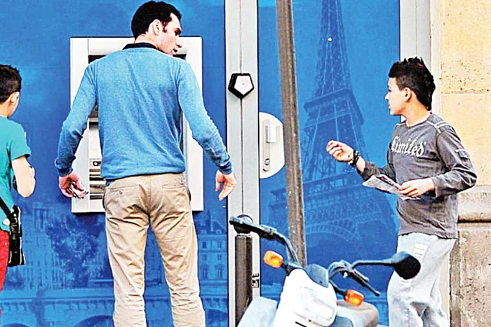 Copiii “operează”  la buzunare în  zonele aglomerate