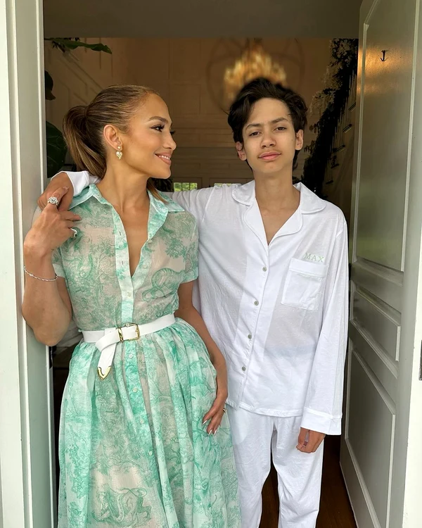 J Lo și Max, Instagram jpg