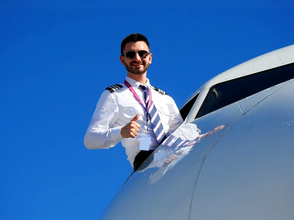 George Nauznicov SURSĂ Facebok Aeroportul Internaţional Iaşi