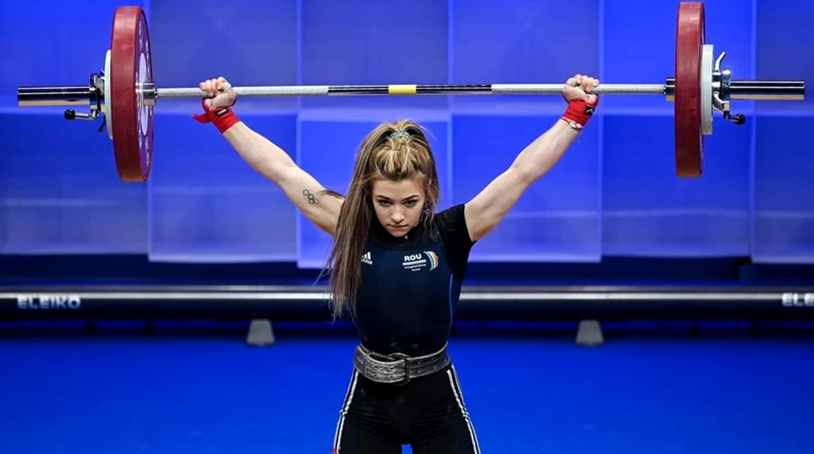 Mihaela Cambei este triplă campioană europeană U23 și aur mondial în premieră