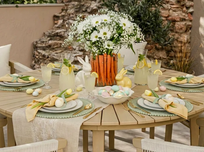 Masă festivă de Paște și alte evenimente Sursă Royalcraft jpg