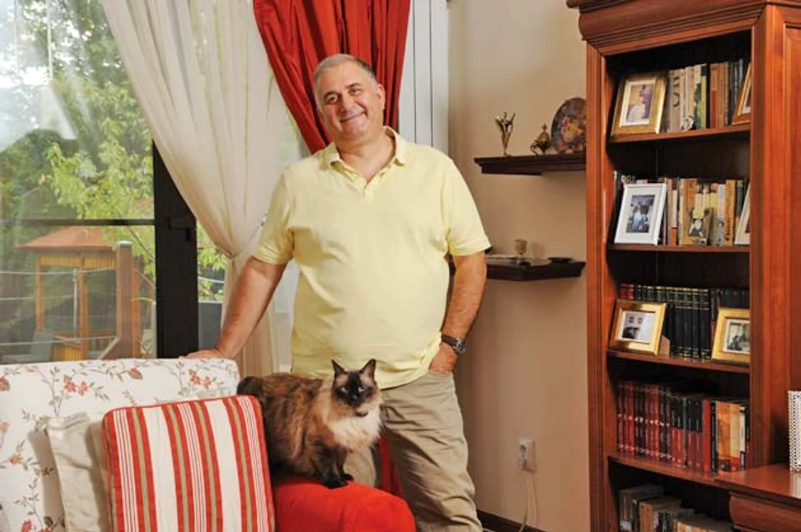 Alături de frumosul motan Richard