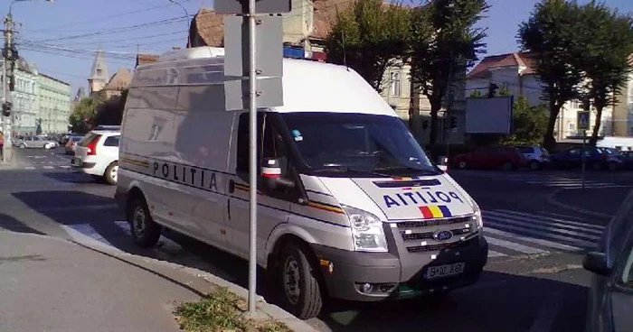 Maşina a fost surprinsă de un cititor Adevărul de Sibiu