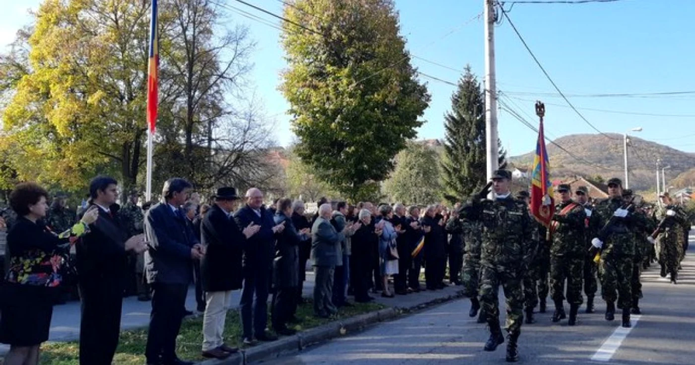 Ziua Armatei Române, la Deva. FOTO: CJ Hunedoara.