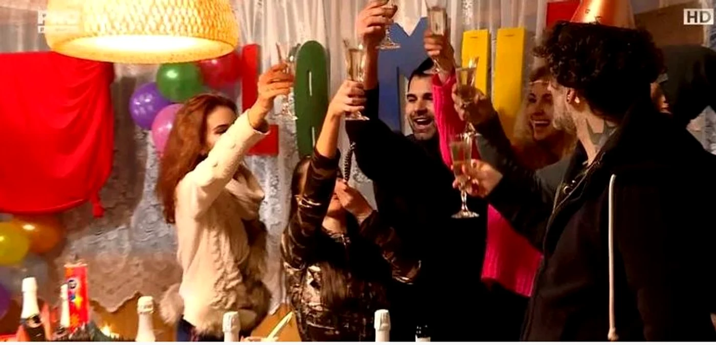 Florin i-a făcut rost Otnielei de șampanie și tort pentru petrecerea surpriză 