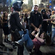 Protest în Tel Aviv pentru a cere formarea unui guvern comun arab-evreu