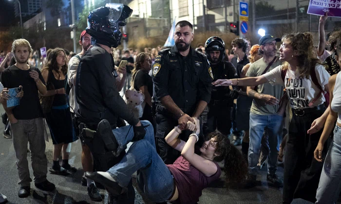 Protest în Tel Aviv pentru a cere formarea unui guvern comun arab-evreu