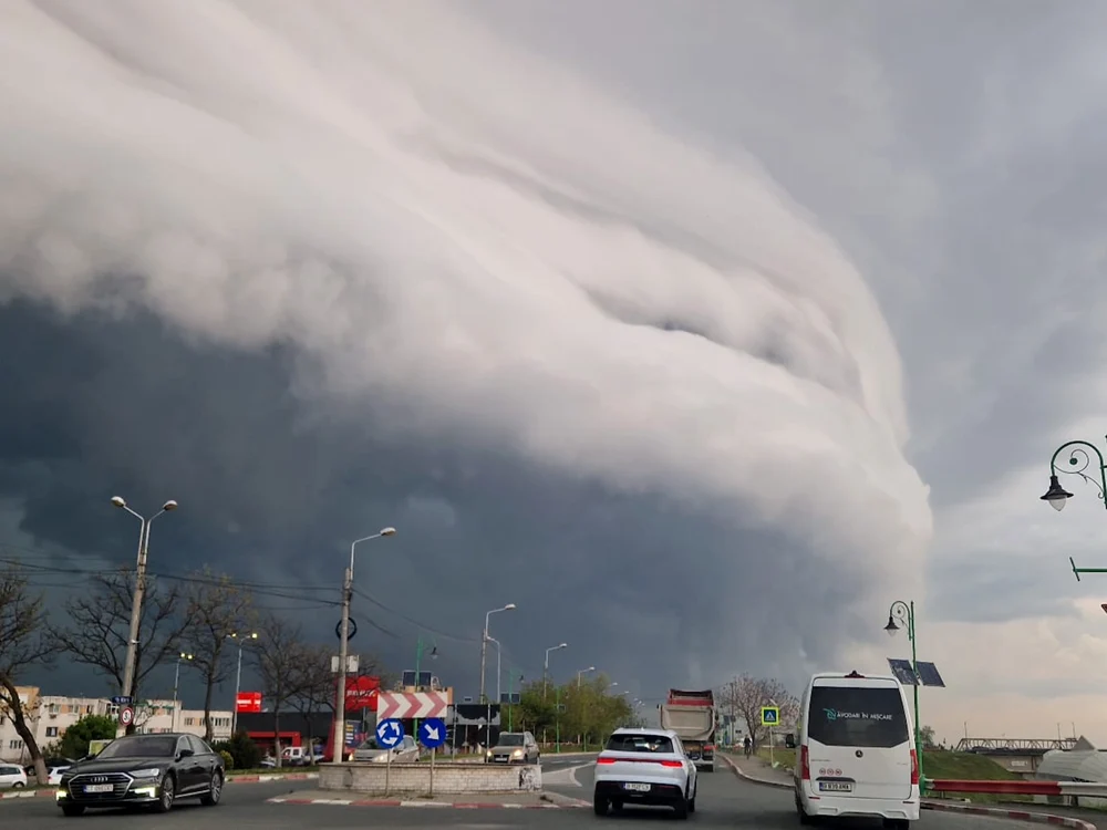 Furtună în Năvodari/FOTO: Facebook/StirileMedia