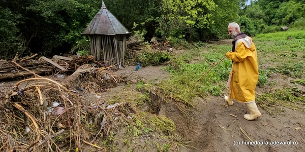 Valea Cernei și Cernișoarei, după inundatii  Foto Daniel Guță ADEVĂRUL (66) jpg