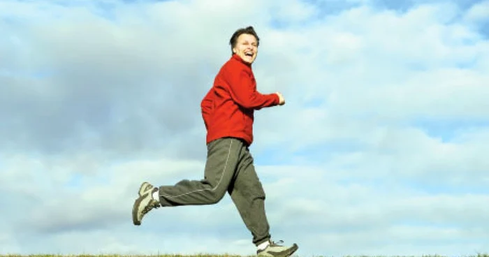 30 de minute de mers rapid sau de jogging zilnic ţin nivelul colesterolului sub control 