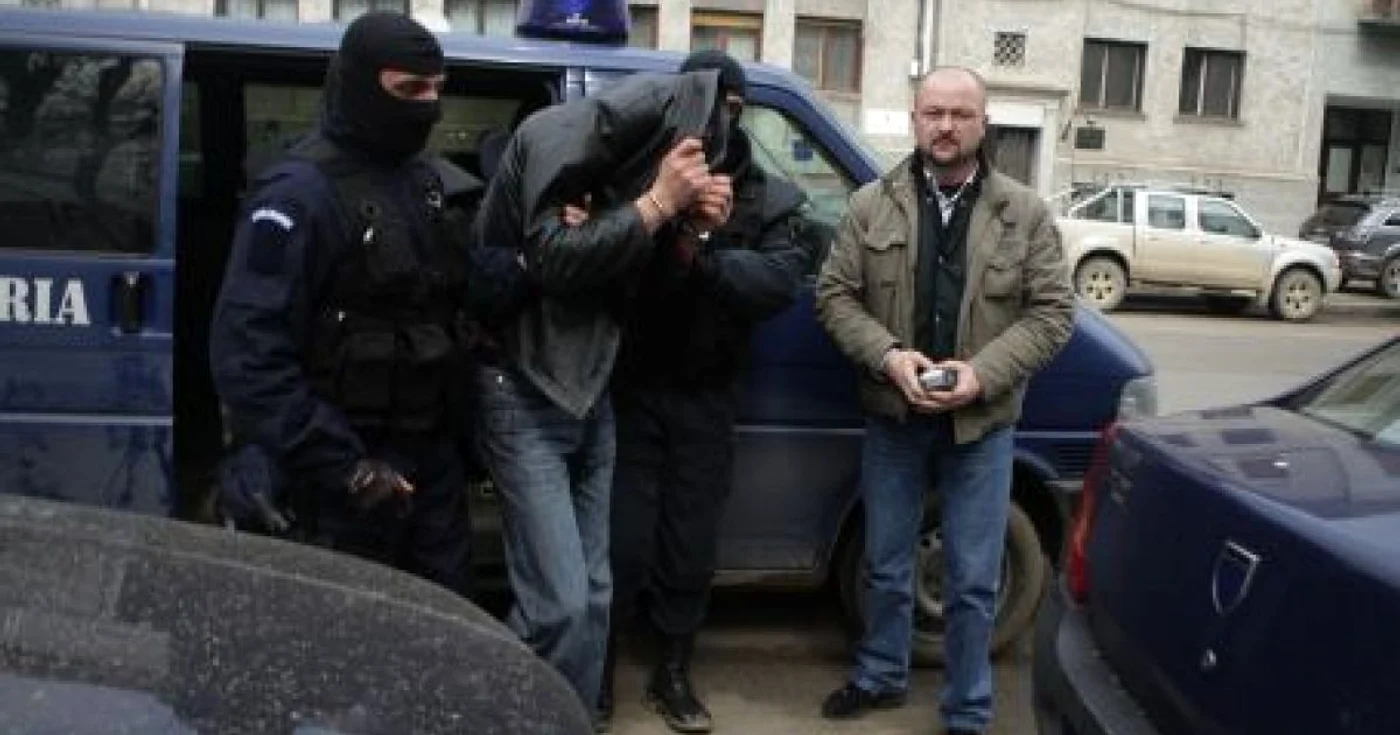 Avocatul a fost reţinut de procurori. Foto: arhivă