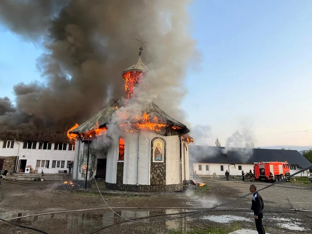 Incendiu mănăstire Podu Coșnei, Suceava SURSA martor