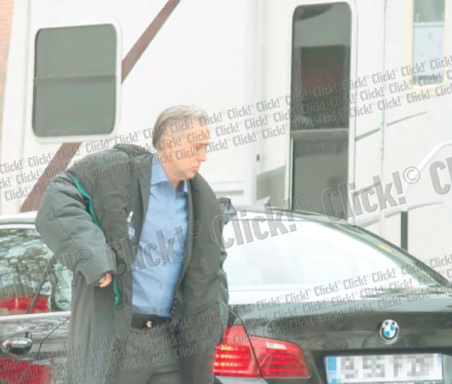 
    Cât timp autostrada a fost închisă, şoferii au fost opriţi de poliţişti la intrare (Fotografii: Mihai Ionescu)  