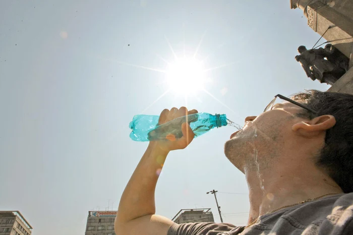 Virusul ar putea slăbi la vară