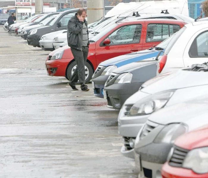 De la 1 ianuarie, maşinile înmatriculate în România înainte de 2007 vor scoate mai mulţi bani din buzunarele cumpărătorilor