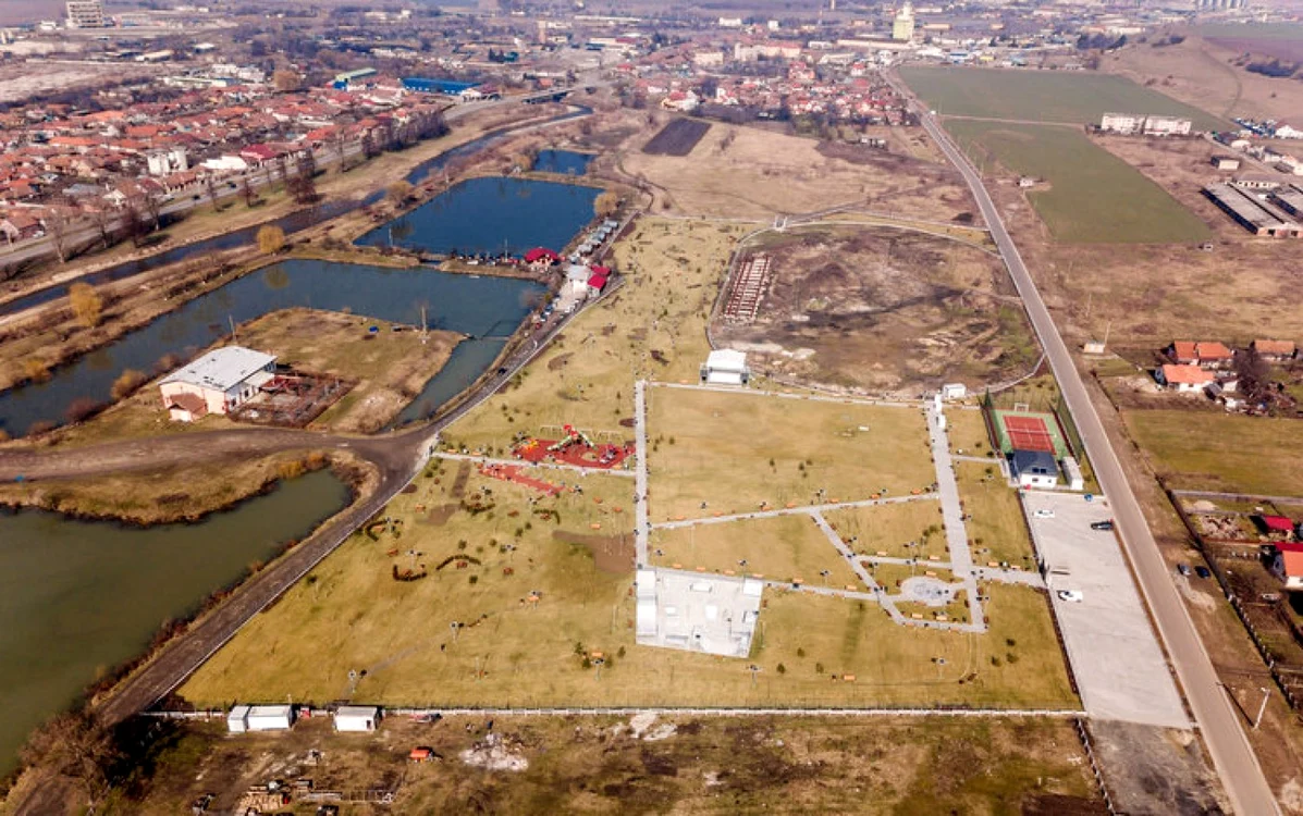 arena parc orastie foto adr vest