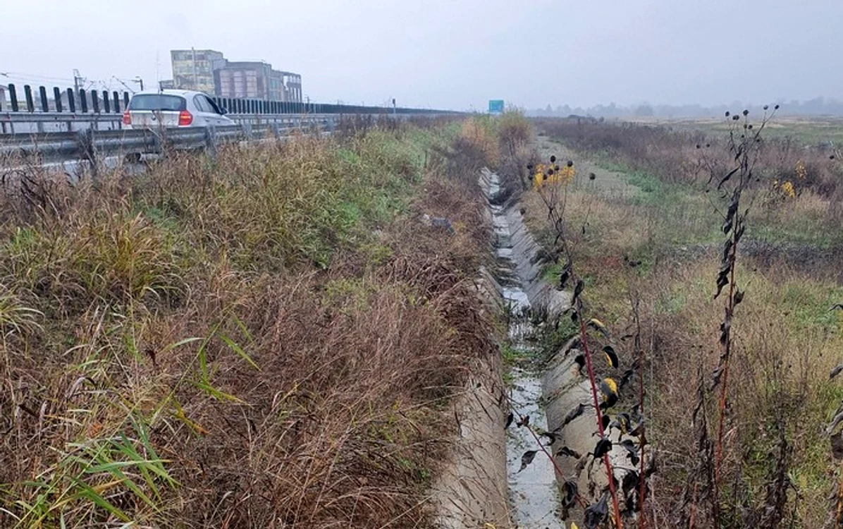 
    Sistemul se scurgere  a apelor pluviale are  probleme în unele porțiuniFoto: Asociația Pro Infrastructură   