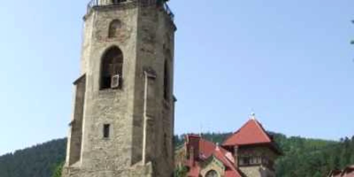 Neamţ: Piatra Neamţ, oraş turistic de interes naţional. Revista presei