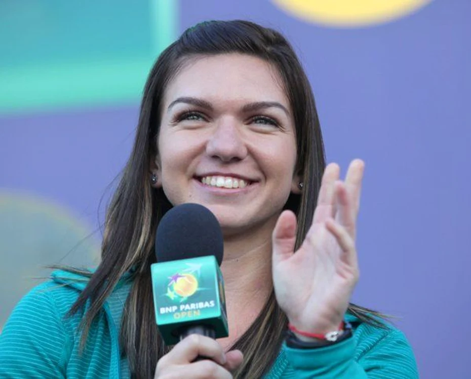 
    Simona Halep la tragerea la sorti de la Indian WellsFoto: Doartenis.ro  