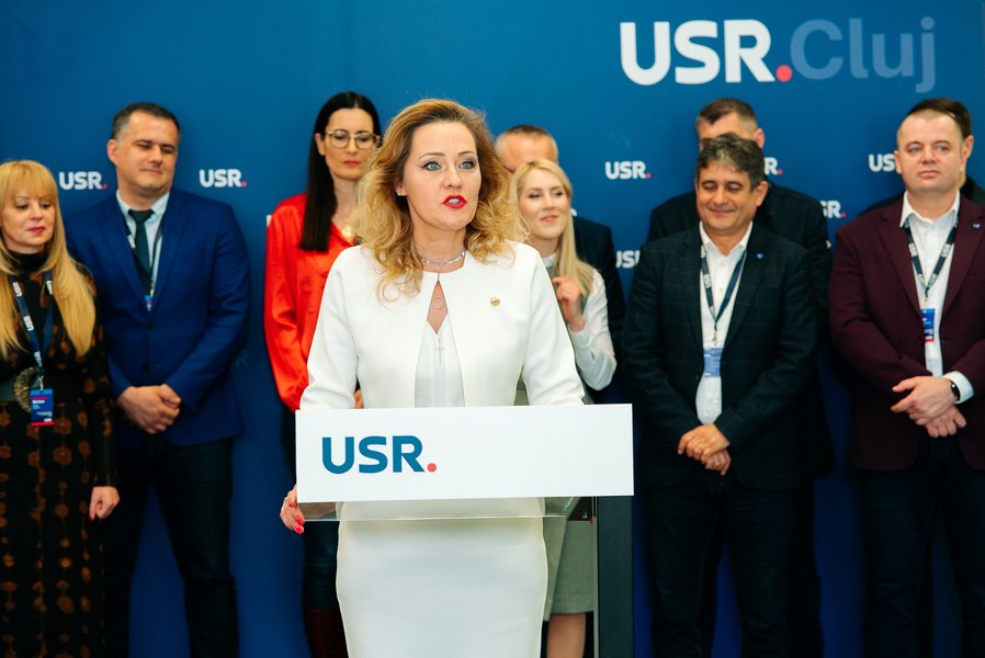 EXCLUSIV. Elena Lasconi: „Dacă voi fi președintele României, voi fi un președinte pentru popor, din popor și nu din colivie”