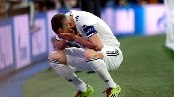 COVID 19/ Fotbalul, suspendat; fotbaliști în carantină jpeg