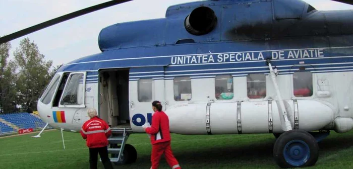 Pacienta a fost transportată la Bucureşti cu un elicopter Foto: Arhivă Adevărul