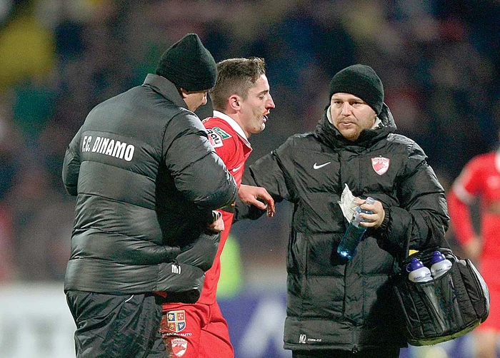 28 octombrie: Steliano Filip iese plin de sânge de pe teren