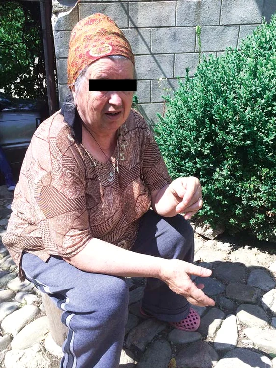 "A trântit-o pe jos şi i-a dat  jos pantalonii" a spus Mioara Moraru, bunica victimei