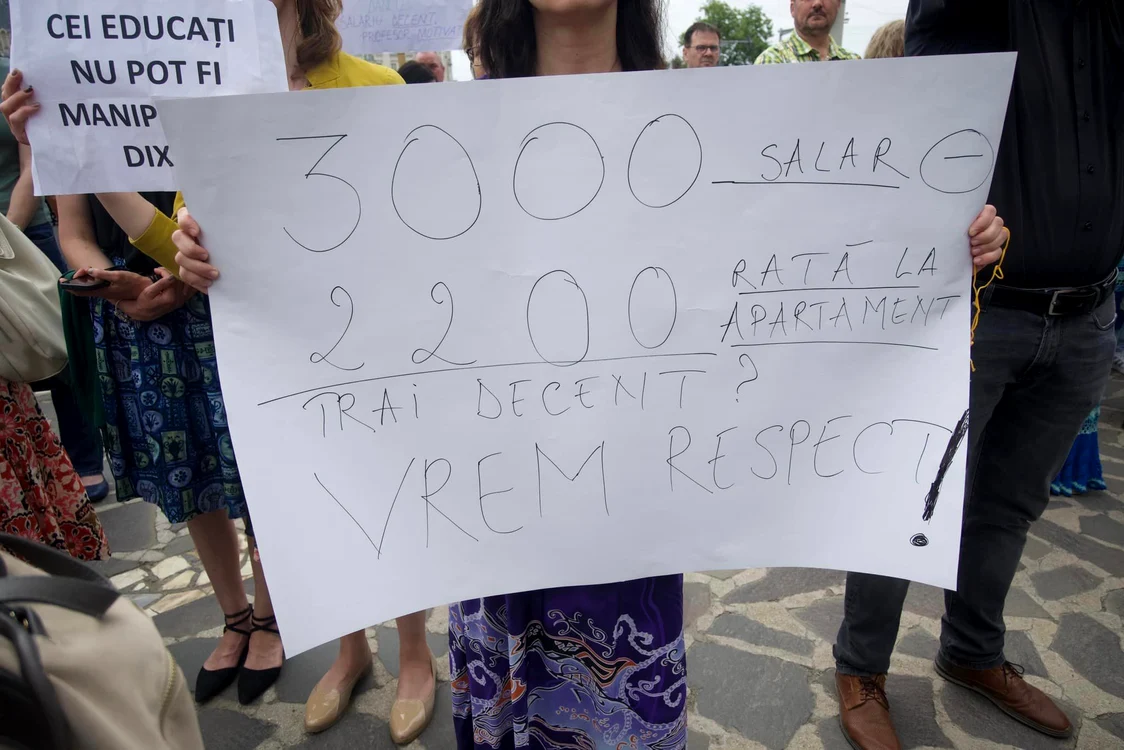 Salariile mici din învățământ i-au îndepărtat pe tineri de catedră FOTO: arhiva