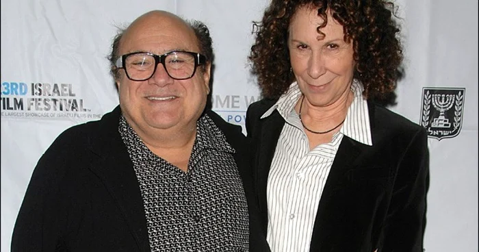 Danny DeVito şi soţia sa, Rhea Perlman au anunţat în luna octombrie că vor să divorţeze