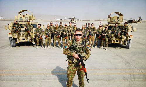 ziua veteranilor din teatrele de razboi militari soldati jpeg