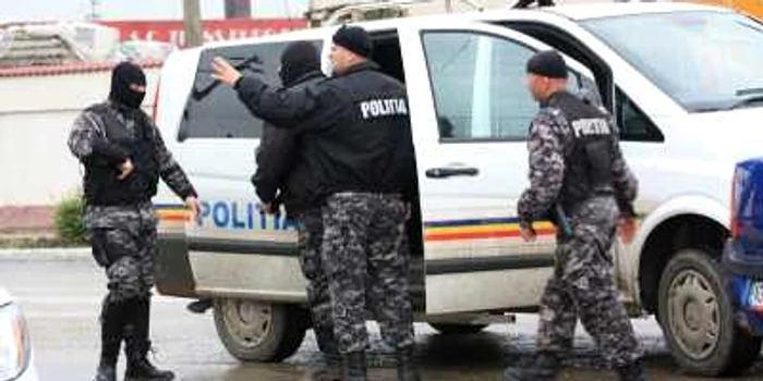 Patronul a fost reţinut pentru 24 de ore