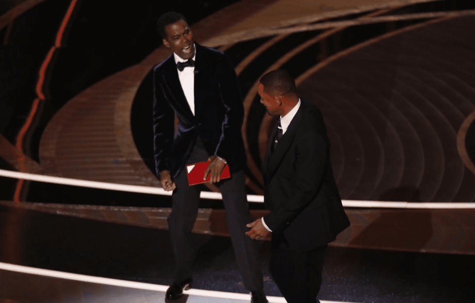 Chris Rock ripostează pe Netflix la un an de când a fost pălmuit de Will Smith 