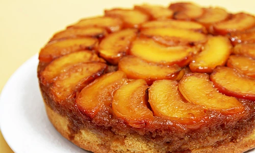 IMG 6658 Peach upside down cake with Cognac caramel 750 jpeg