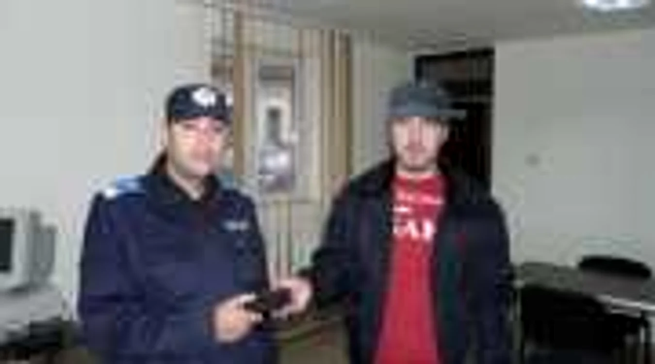 Satu Mare: Un jandarm a găsit un portofel cu peste 2.000 de lei pe care l-a înapoiat proprietarului