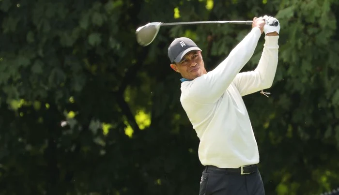 
    Așa arăta mașina lui Tiger Woods după ce s-a prăbușit în râpă la Los AngelesFOTO: EPA  