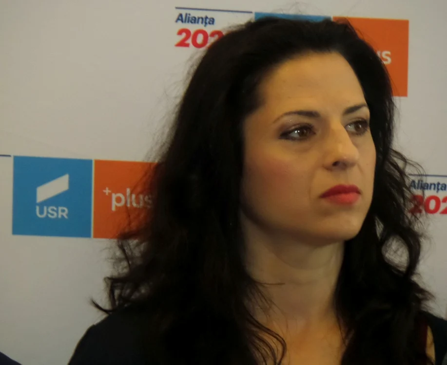 ramona strugariu la pitesti 01